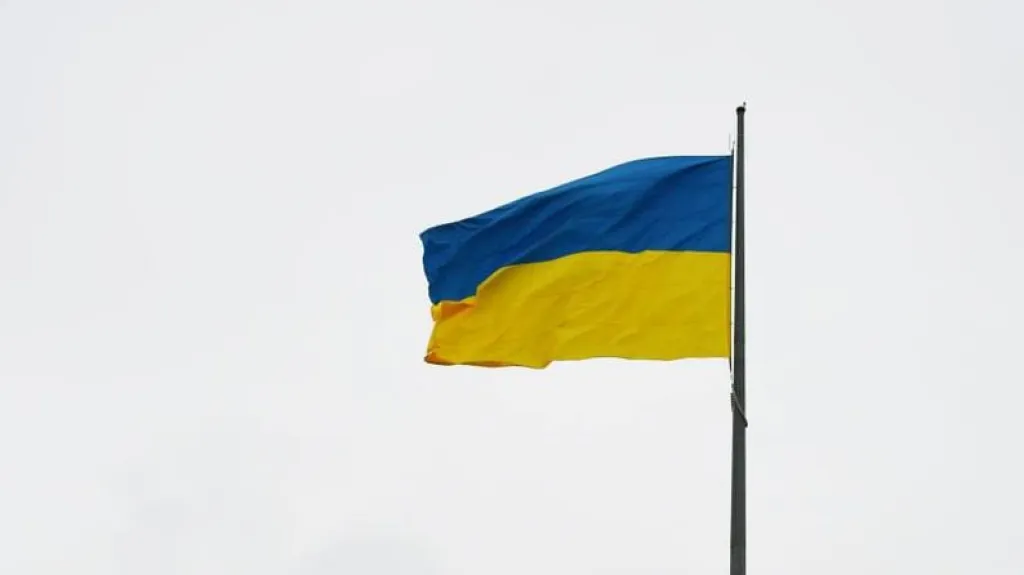 У Кропивницькому підняли нове полотнище державного прапора до Дня стяга