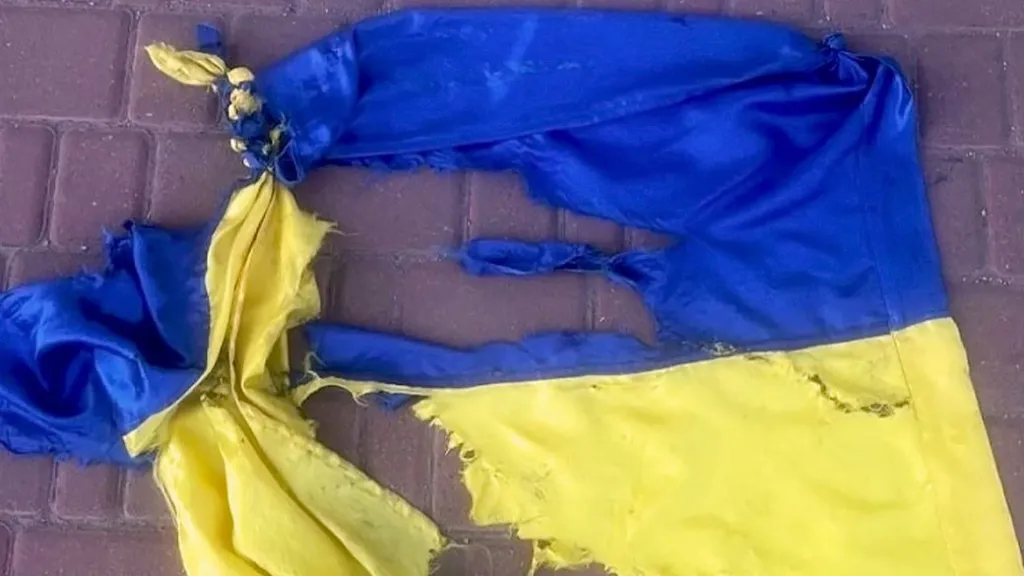 У Кропивницькому чоловіка затримали за наругу над Державним Прапором