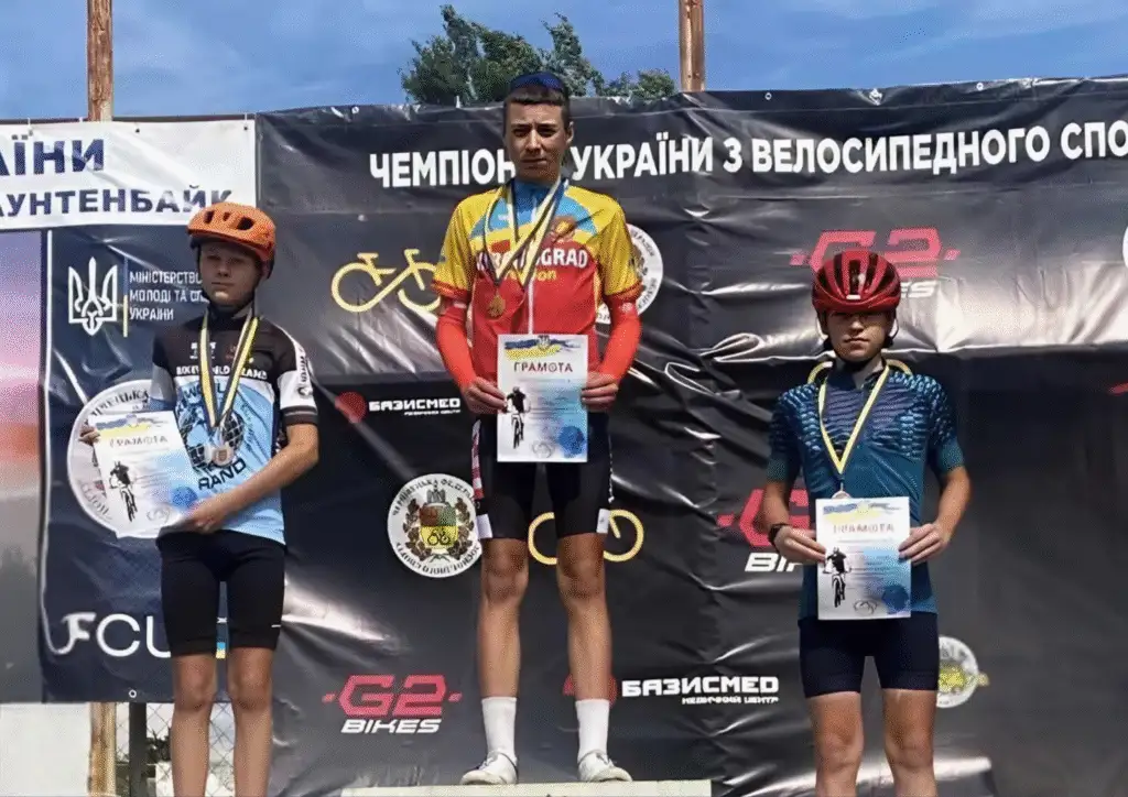 Кропивницький школяр Кирило Мацюк виборов чемпіонство України з маунтенбайку