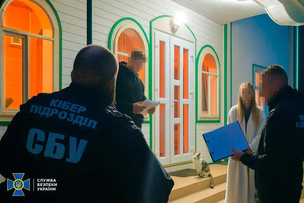 У Кіровоградській області викрили групу чоловіків, які продавали підроблені документи