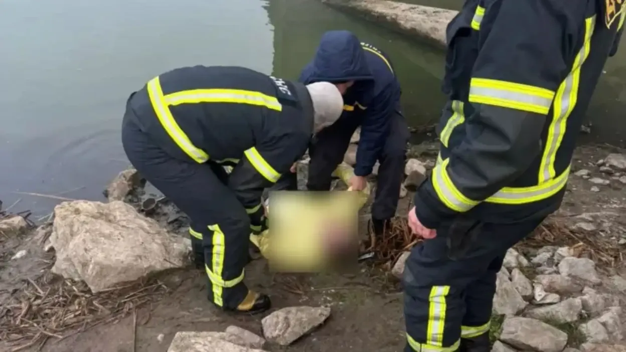 На Кіровоградщині з річки дістали тіло загиблої жінки