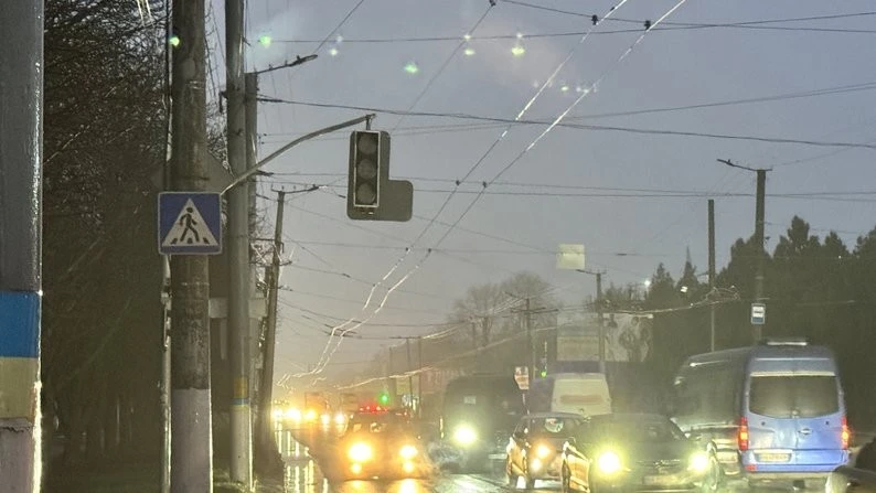 Світлофори у темряві: як Кропивницький долає хаос на дорогах під час відключень