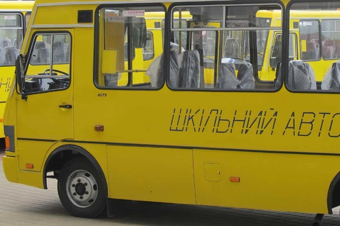 Кіровоградщина: постачальники пального для шкільних автобусів повинні повернути майже мільйон гривень
