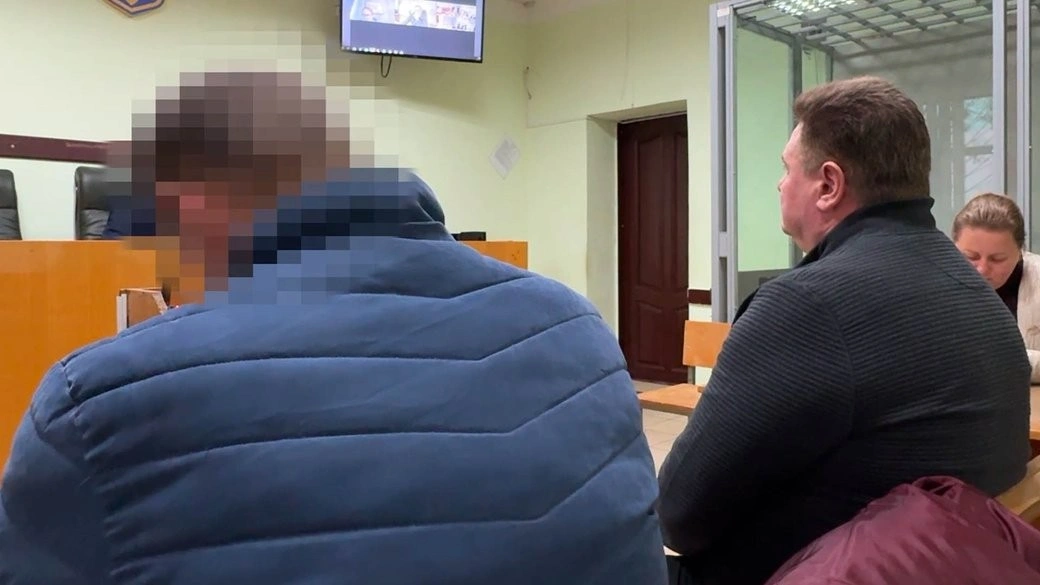 У Кропивницькому слухають аудіозаписи у справі підозрюваних у хабарництві колишніх керівників льотних навчальних закладів