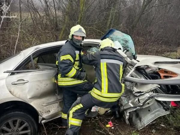 На трасі Київ – Знам’янка родина тренера потрапила у тяжку ДТП