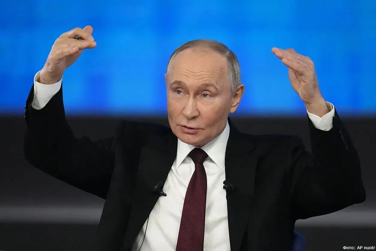 Путін знову перекладає відповідальність за війну на Захід