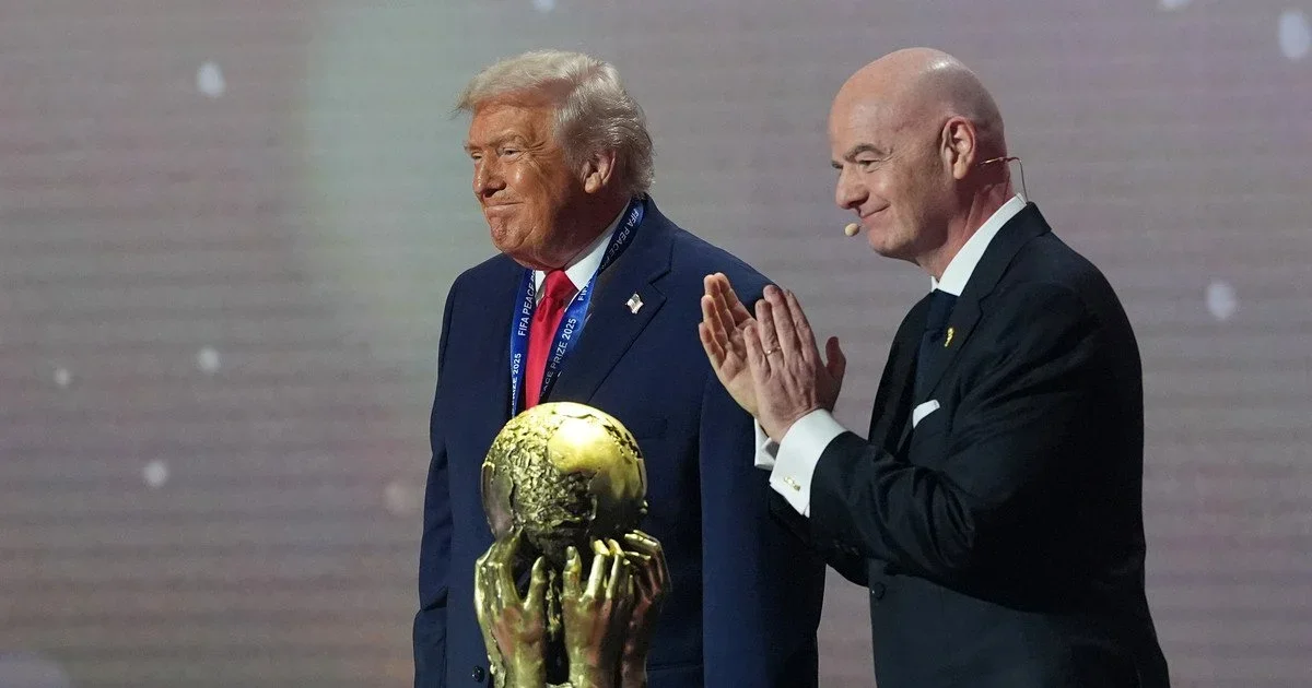 Нагорода на футбольній сцені: Трампу вручили премію миру від ФІФА