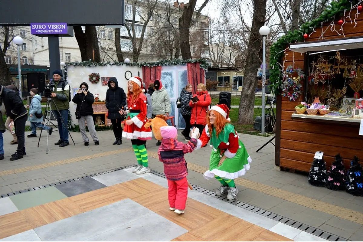 Листи до Перемоги: як діти Кропивницького зверталися до захисників у День Святого Миколая
