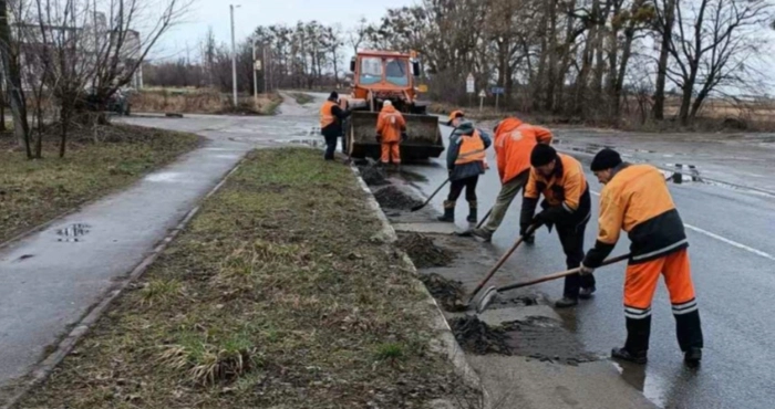 Дороги без конкуренції: як один підрядник отримав десятки контрактів від Рівнянської сільради