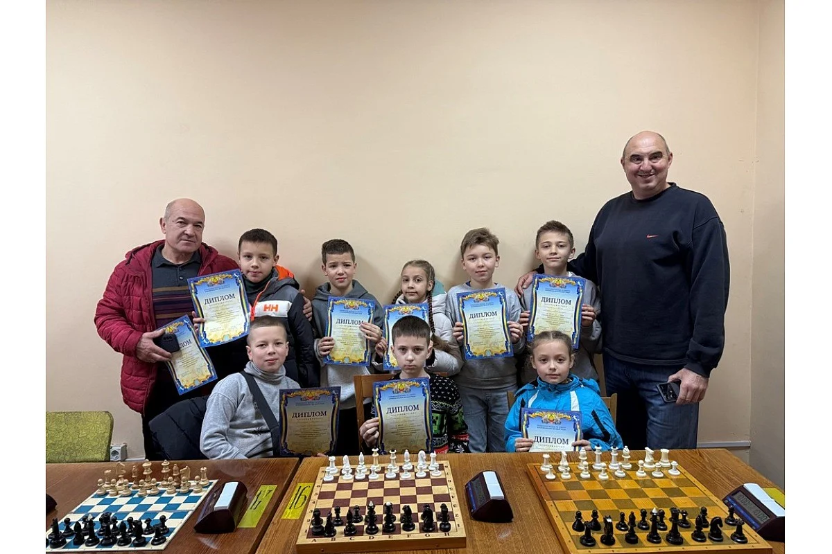 Кропивницький відкрив спортивний сезон шкільної ліги «Пліч-о-пліч» із шахових поєдинків