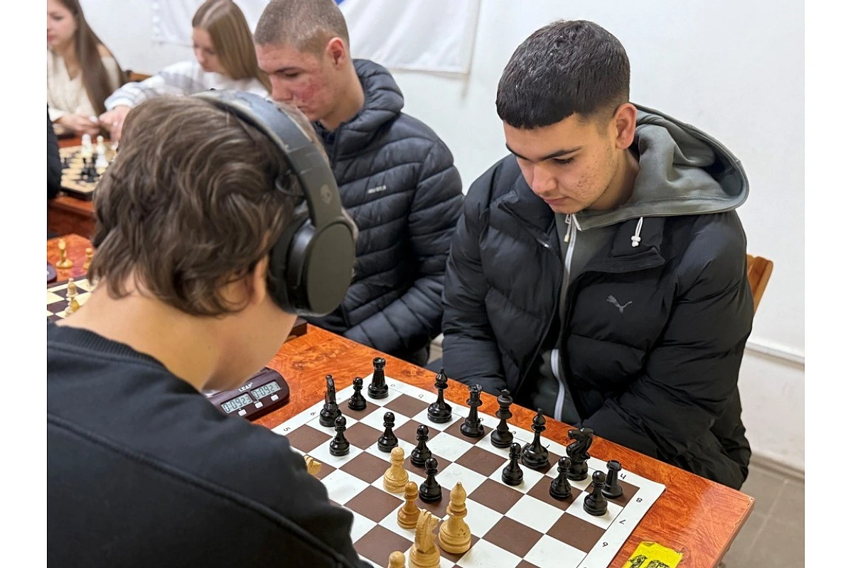 Кропивницький відкрив спортивний сезон шкільної ліги «Пліч-о-пліч» із шахових поєдинків