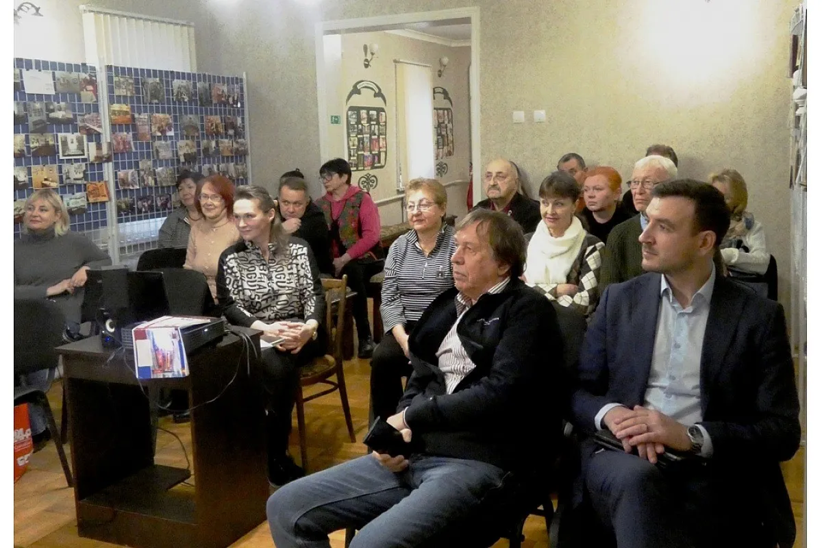 П’ять поколінь пам’яті та сотні артефактів: у Кропивницькому відкрили виставку Юрія Тютюшкіна