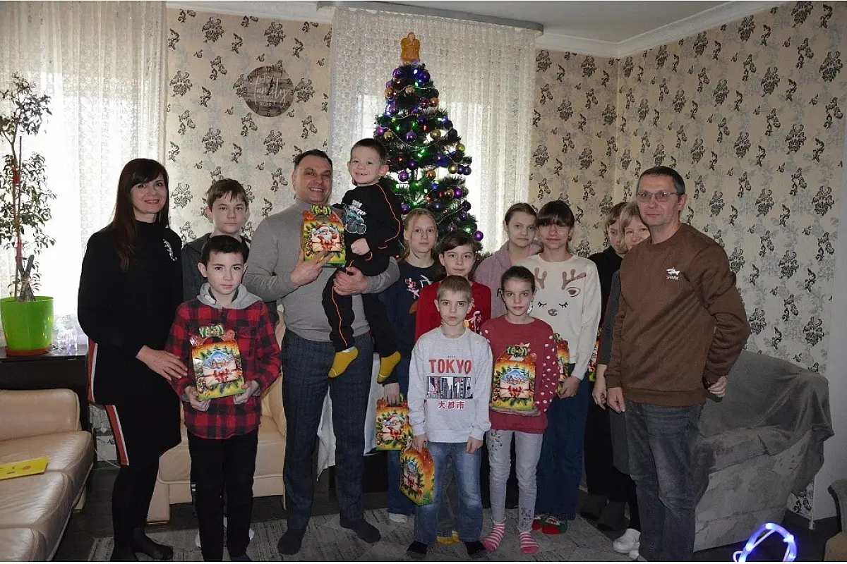 Різдвяна радість у домі Дудкіних: нові подарунки та теплі зустрічі