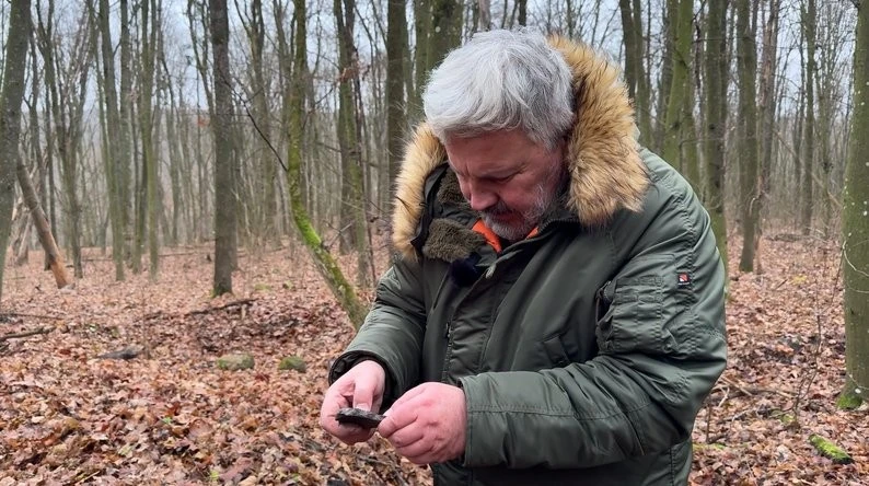 На Хмельниччині відкопали сліди давньоруського городища з унікальним тризубом