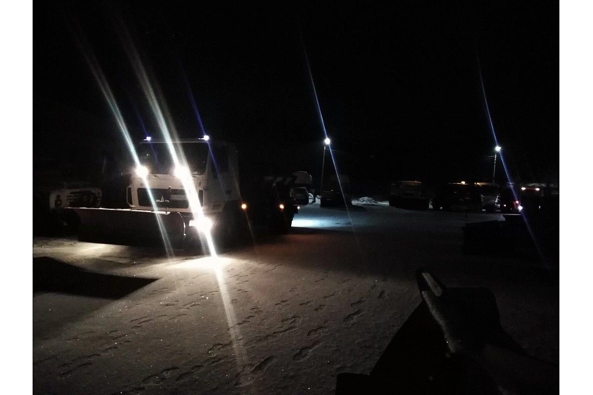 Кропивницький прокидається чистим: комунальні служби працюють на вулицях