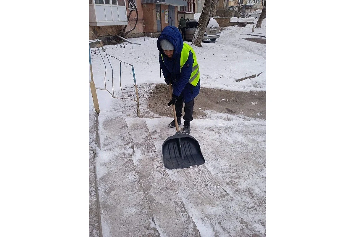 Кропивницький прокидається чистим: комунальні служби працюють на вулицях