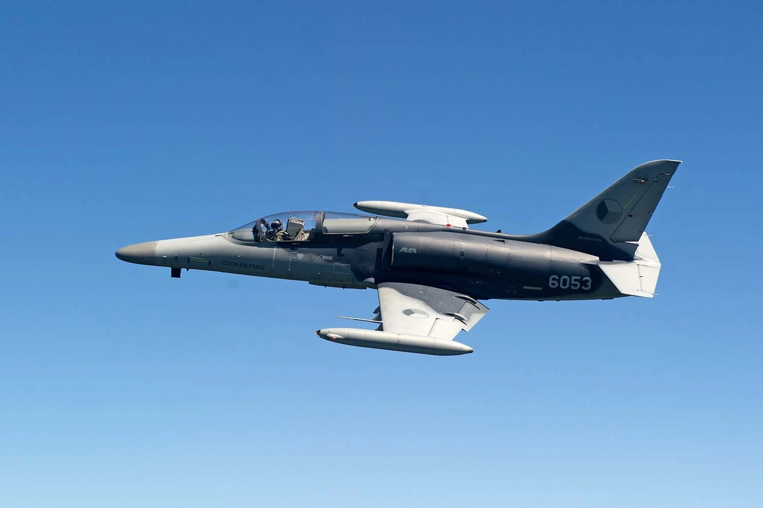 «Мисливці» за «Шахедами»: Прага передає Україні штурмовики Aero L-159