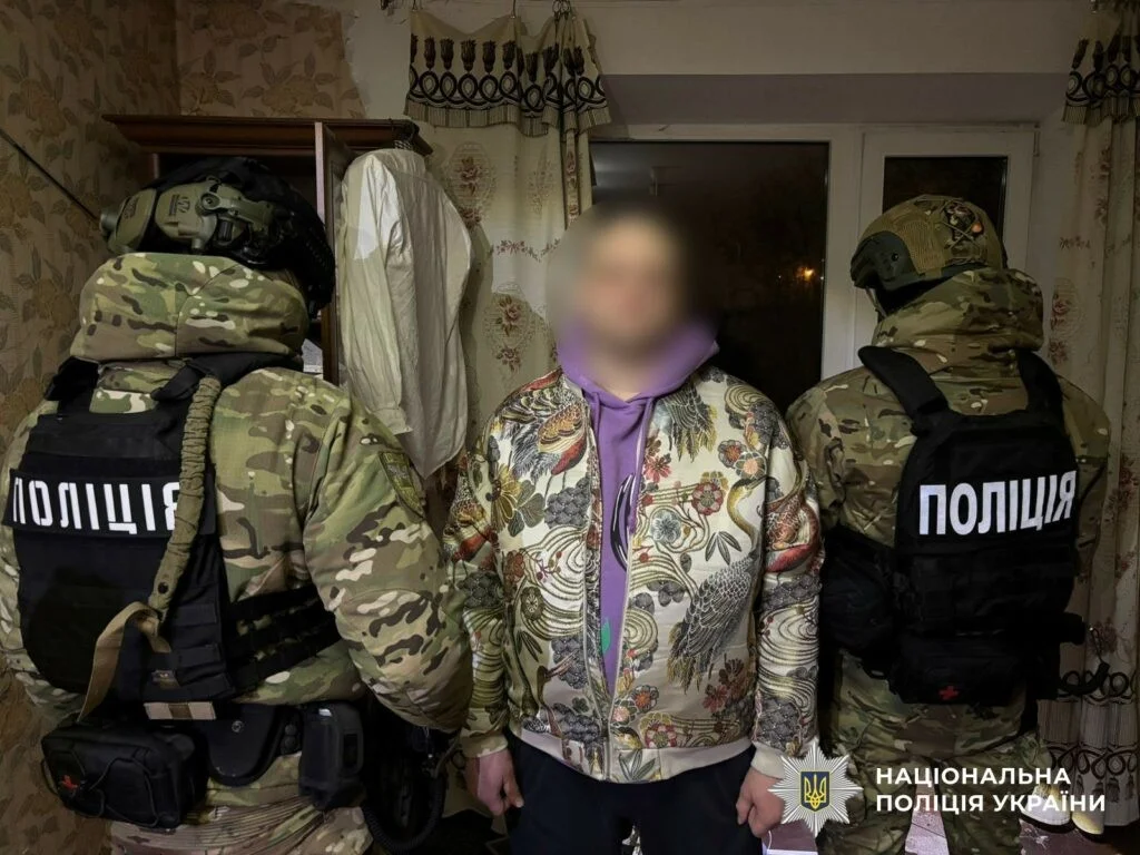 Напад на правоохоронця у Знам’янці: зловмиснику загрожує довічне ув’язнення