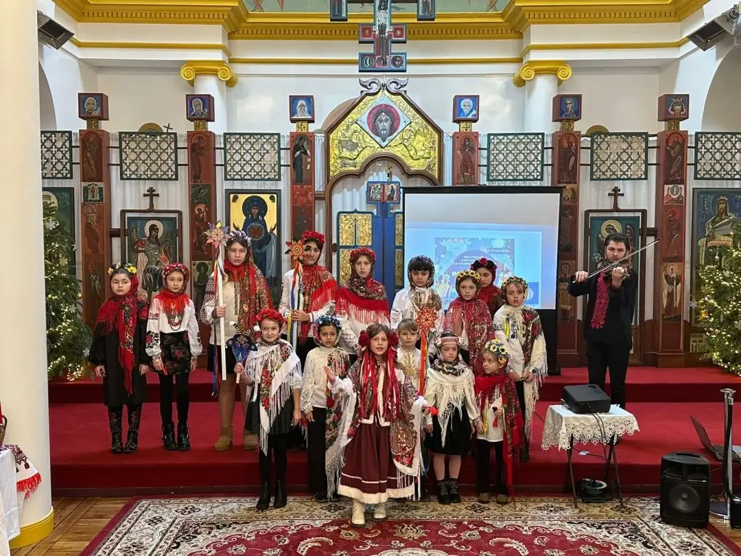 Париж зустрів першу «Розколяду»: як українська громада Франції заснувала нову різдвяну традицію