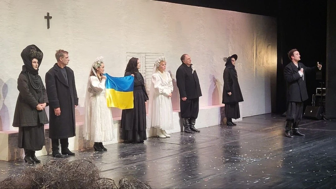 Магія українського театру в Польщі: як «Конотопська відьма» об’єднала дітей-сиріт у Лодзі