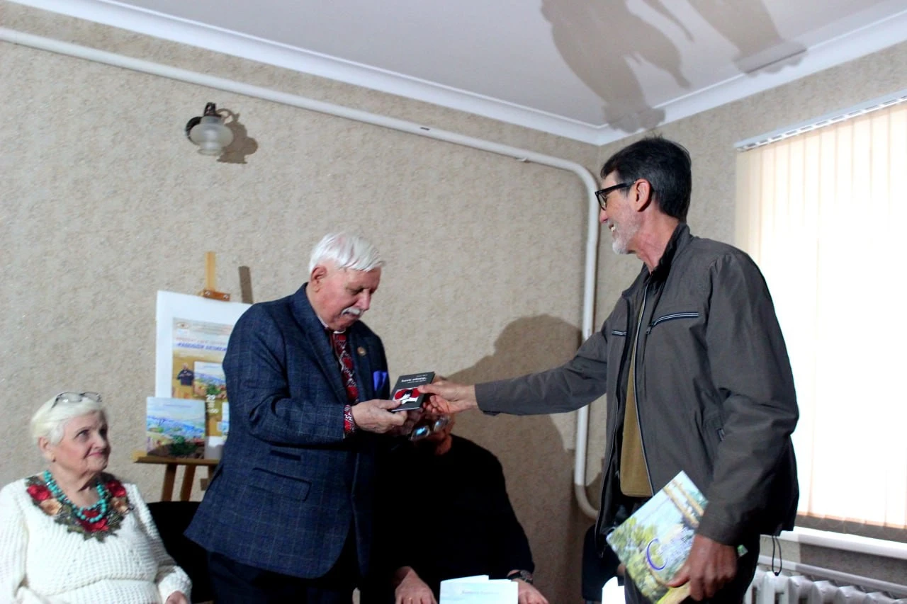 «Рапсодія безмежності»: у Кропивницькому презентували новий музично-поетичний літопис