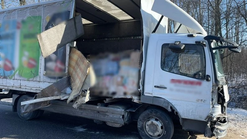 Смертельний виїзд на “зустрічну”: на трасі під Кропивницьким вантажівка протаранила легковик