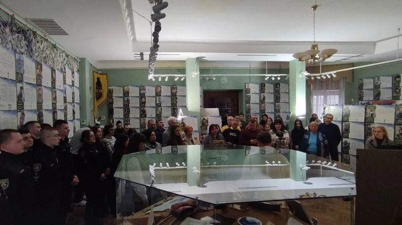 Обличчя відваги: у Кровипивницькому розгорнули масштабну експозицію пам’яті захисників «Азовсталі»