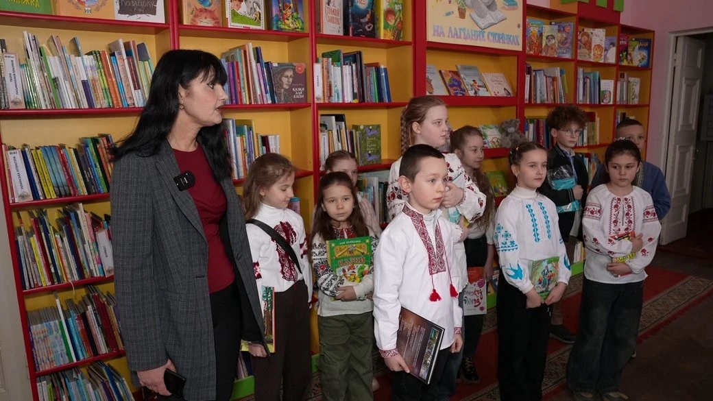Запах сторінок замість гаджетів: як кропивницькі діти рятують бібліотечний фонд