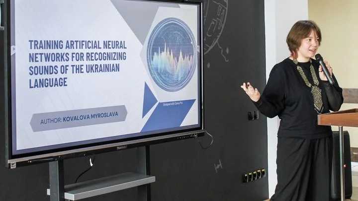 Цифрова ідентифікація солов’їної: як українська школярка підкорила світовий науковий олімп у Тунісі