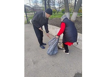 Громада в дії: як мешканці кропивницького гуртожитку перетворили прилеглу територію