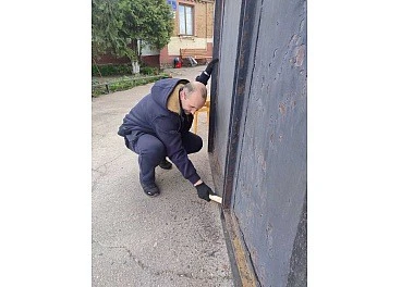 Громада в дії: як мешканці кропивницького гуртожитку перетворили прилеглу територію