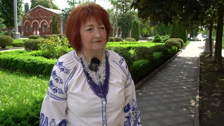 Жива карта з ниток: як у Кропивницькому відзначили День вишиванки