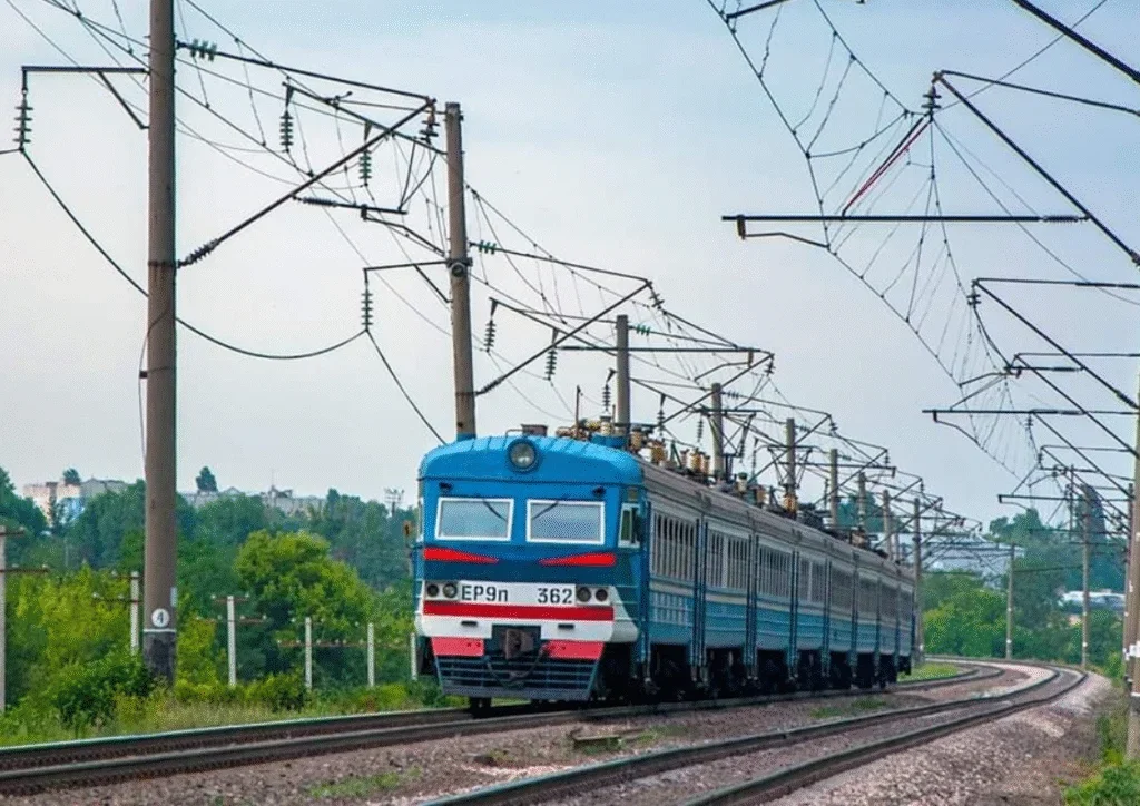 Ремонтні роботи змусили змінити розклад приміських поїздів на Кіровоградщині