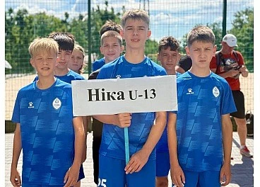 Новий піщаний стадіон у Кропивницькому прийняв юнацький чемпіонат із пляжного футболу