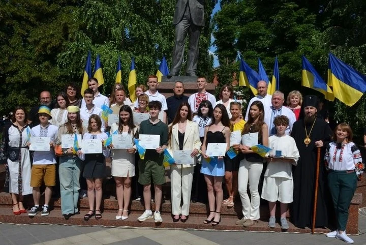 Вшанування головного Закону: у Кропивницькому відзначили День Конституції