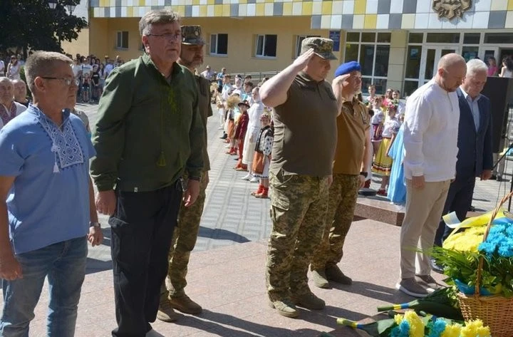 Вшанування головного Закону: у Кропивницькому відзначили День Конституції