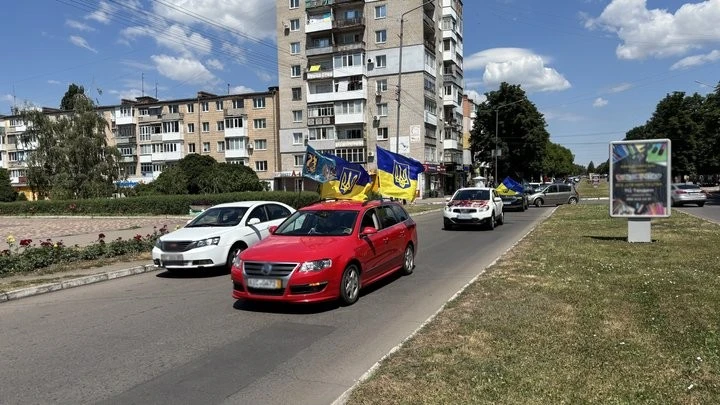 Патріотичний автопробіг в Олександрії до Дня Конституції